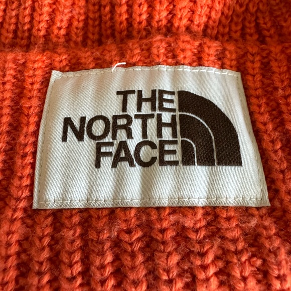 North Face beanie - Picture 3 of 4